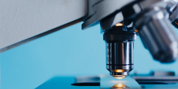 微生物凈化設備與微波光氧催化設備的優(yōu)缺點對比